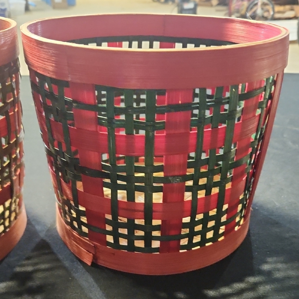Festive Plaid Woven Baskets - Picture 3 of 4